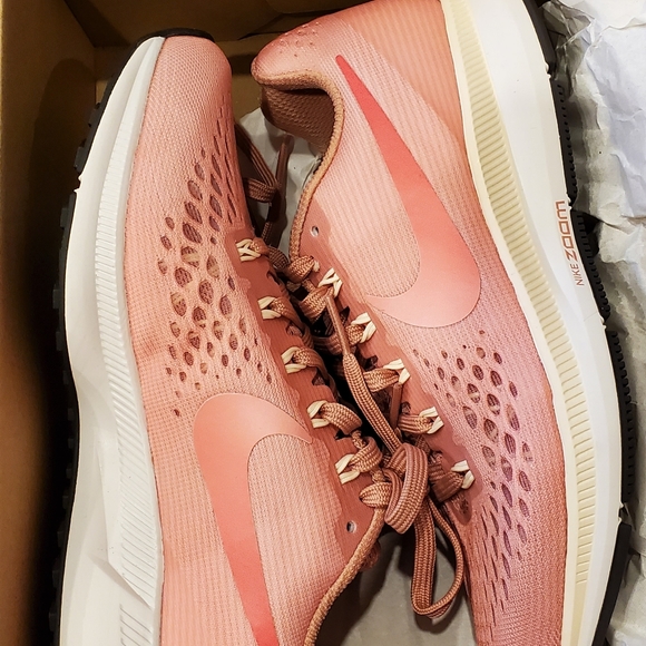 Brand New Nike Air Zoom Pegasus - Picture 1 of 1